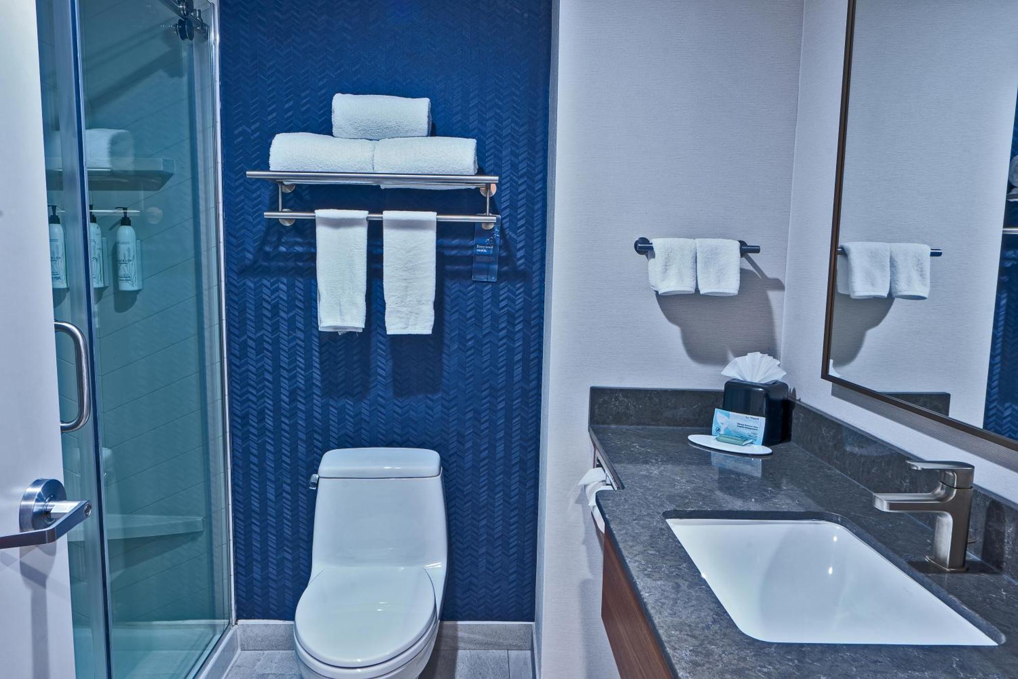 Fairfield Inn By Marriott New York Laguardia Airport/Astoria Dış mekan fotoğraf