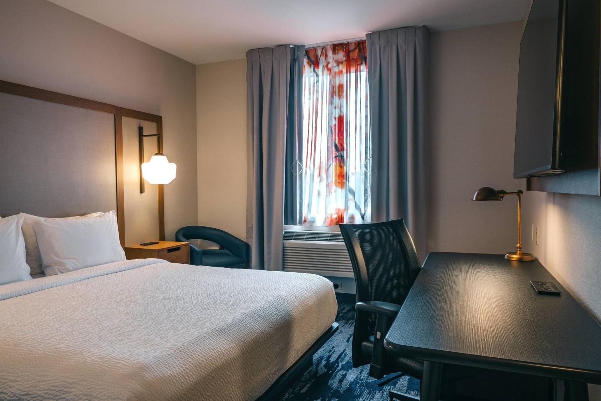 Fairfield Inn By Marriott New York Laguardia Airport/Astoria Dış mekan fotoğraf
