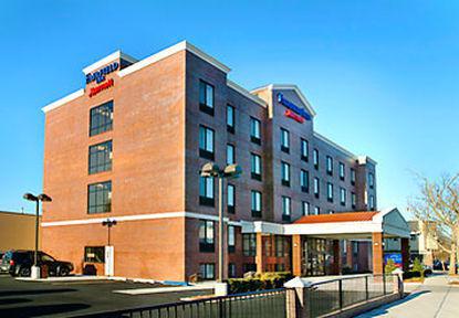 Fairfield Inn By Marriott New York Laguardia Airport/Astoria Dış mekan fotoğraf